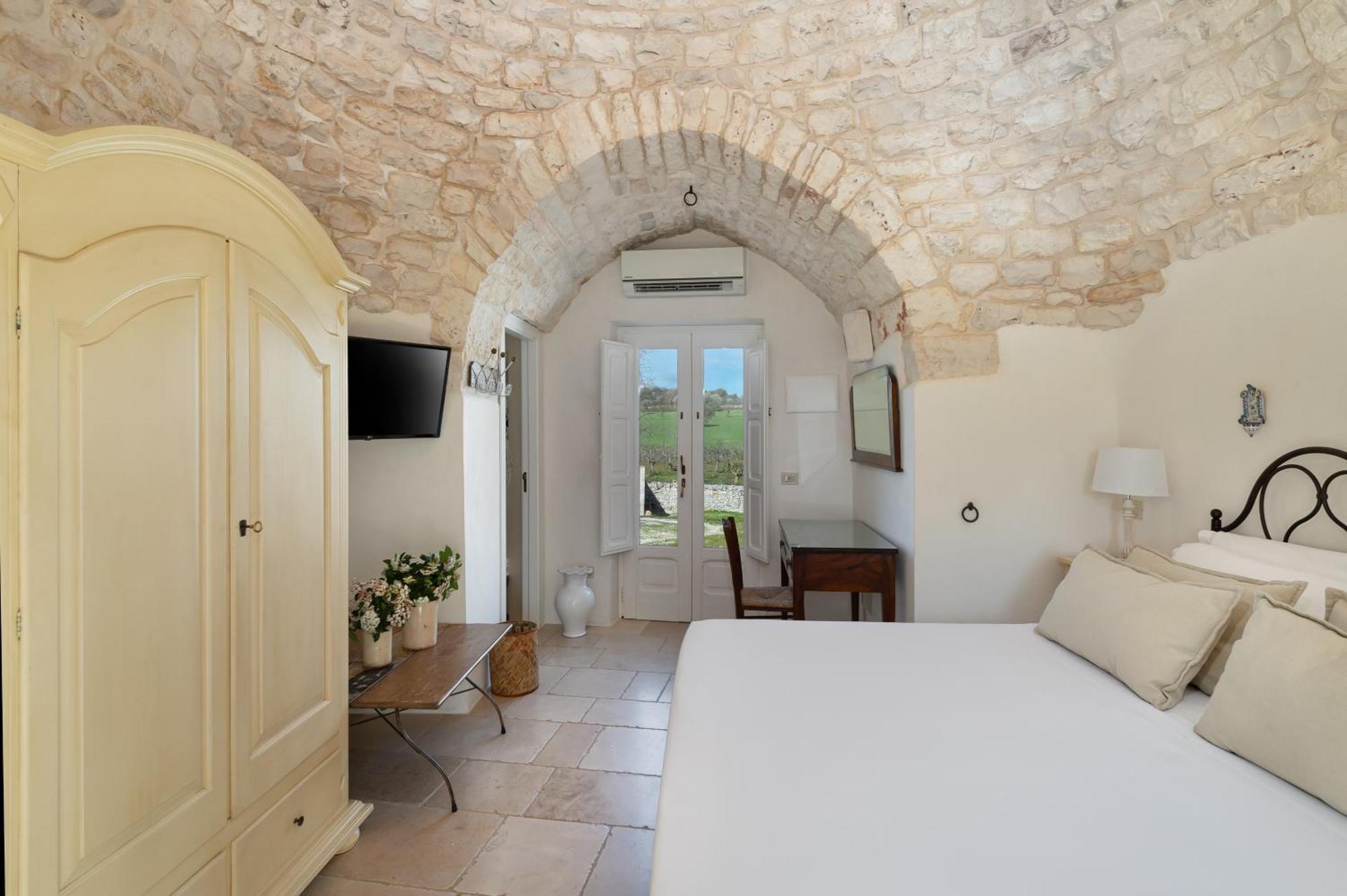 Agriturismo Masseria Aprile Locorotondo Bagian luar foto