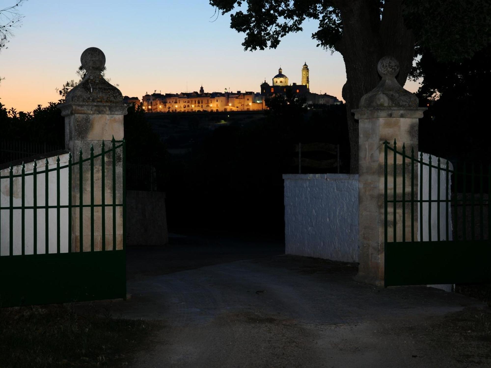 Agriturismo Masseria Aprile Locorotondo Bagian luar foto